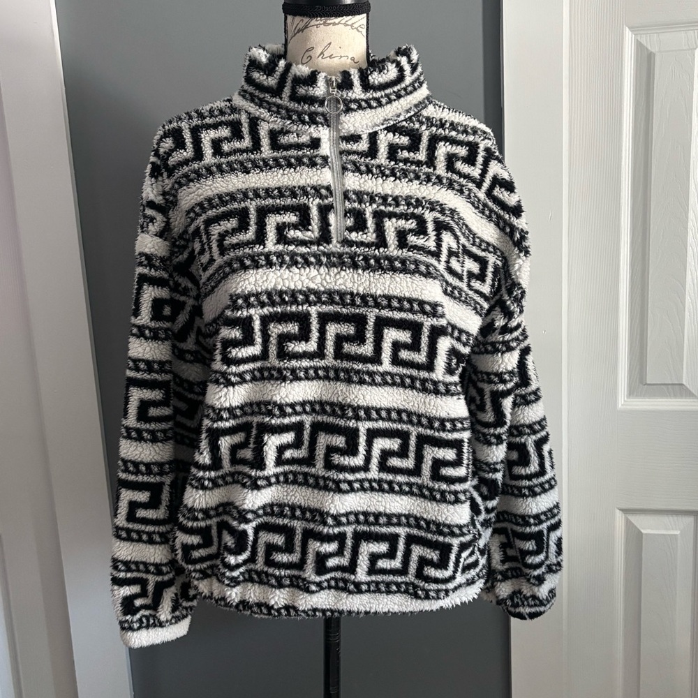 Mesh + Lace Black and White Patterned Women's Sweater